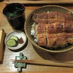 碓屋 - 上鰻丼（肝吸い付）