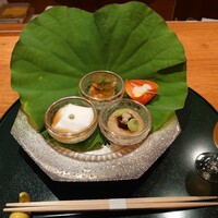 和やまむら - 前菜:自家製ごま豆腐の美味な事(*´・ω-)b