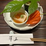 うなぎ料理 澤正 - 前菜。涼やか〜　ほおずきの中にはヤマモモが！