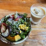 CAFE RESTAURANT EAST&WEST - 