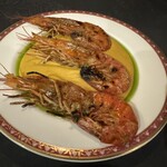 Oil  - エビのグリル焼き、レンズ豆のソース