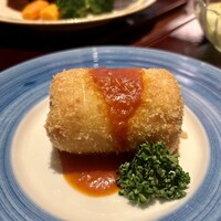 赤坂 津つ井 総本店 - ビフテキ丼&カニクリームコロッケセット/