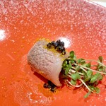 大宮 鮨 貴山 - 和牛ロース唐墨/キャビア添え