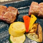 横浜 夜景 鉄板焼＆ステーキ 祥鳳 - 佐賀県産A5黒毛和牛サーロイン、焼き野菜