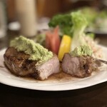 レストラン バイキング - 断面