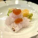 鮨 難波 - ハモの炙り。 炙られたハモ、美しいです。 梅肉ソースとポン酢で。 清澄な夏の風物詩。 ハモの季節は思いの外長いです。 今夏もいっぱい食べました。