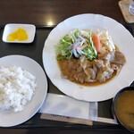 カフェテリア アメニティ - ランチ　豚の生姜焼き定食