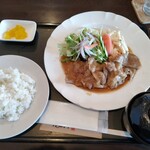 カフェテリア アメニティ - ランチ　豚の生姜焼き定食
