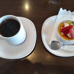 カフェテリア アメニティ - ケーキとコーヒー