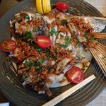 川反 日なた - 別日のアラカルトメニュー①　鯛カマのガーリック焼き　絶品