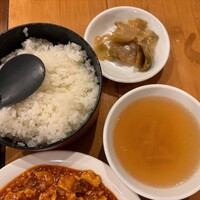個室中華 頤和園 溜池山王店 - 