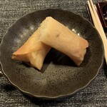 極彩 椿 - 北海道のじゃがいもと干し肉の春巻き