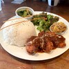 ボンソワショクドウ - 日替わりプレートA（チキンカツデミグラスソース、チンゲン菜の中華風卵炒め）ご飯大盛り@950円
