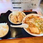らーめん 紫龍 - 2024年8月　唐揚げセット（1160円）