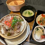 餉屋こおろぎ - 
