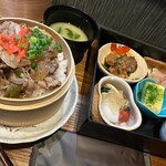 餉屋こおろぎ - 