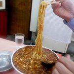 末広亭 - 名物料理　ロー麺
