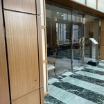 ザ・カフェ(グランドプリンスホテル大阪ベイ) - 入り口出て右側にあるウェディングサロンのドア開けて左側にベビーケアルームあります。