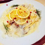 魚介イタリアン&チーズ UMIバル - 牡蠣クリームパスタ