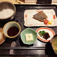 古今 本店 - 日替わり膳