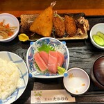 和食　たかむら - 日替わりランチ(マグロのお刺身、ミックスフライ)