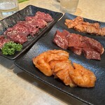 炭焼ホルモン金泉 - 