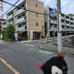 Cookie & Deli マーブルテラス - イオン北浦和のケンタッキーがある出入口側の一方通行道路です