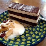 ファットリア こもと - 料理写真:ティアラミス