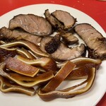 珍味亭 - 珍味亭(頭肉、豚耳※2点盛)