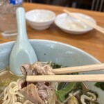 はらとく - ちょいちょいある豚肉もウレシイ