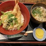 かどや - 料理写真:天丼　850円