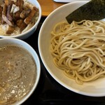 麺家 一鶴 - つけ麺とチャーシュー丼