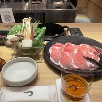 すき焼 しゃぶしゃぶつかだ KITTE大阪店 - 