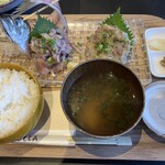 海鮮食堂KUTTA - 鯵刺身となめろう定食