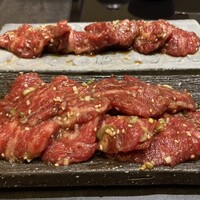 飛騨牛一頭家 馬喰一代 長良本家 - 