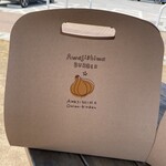 あわじ島バーガー 淡路島オニオンキッチン うずまちテラス店 - おしゃれな箱です