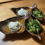 西麻布 まるおーろ - お通し　ゴーヤとおかか、ゴルゴンゾーラと西京味噌  1000円
      