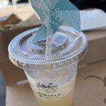 あわじ島バーガー 淡路島オニオンキッチン うずまちテラス店 - ジンジャエール