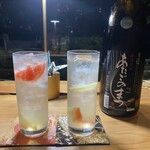 西麻布 まるおーろ - 自家製3種の柑橘サワー　880円