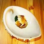 いざかや しん - クリームチーズ醤油漬けは乙な肴です(o^^o)