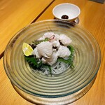 いざかや しん - 鱧湯引きは夏の楽しみの一つです♪(o^^o)