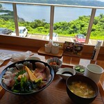 海の見えるごはん屋 - 