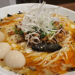 NIBOSHI MANIA - おタツのシャカリキ酸辣湯麺おタツのシャカリキ酸辣湯麺