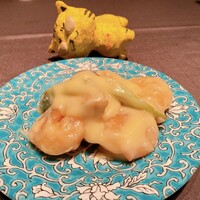 華都飯店 OsakaMetro本町ビル店 - 海老のマヨネーズソース　2.600円(税込)