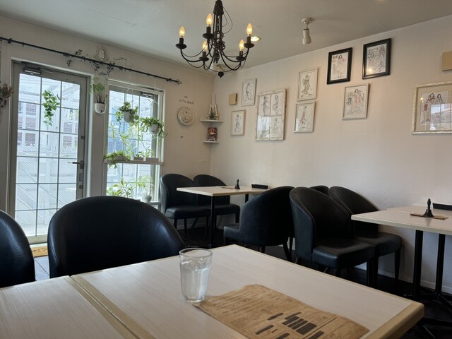 Shiroi Ouchi no Chiisana Atorie photo 5