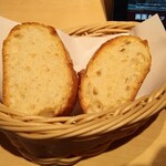 YEBISU BAR - パン250円