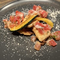grigio la tavola - 