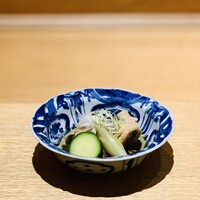 日本料理 e. - ②【進肴】
                    アイナメの揚げ出し、茗荷、ズッキーニ、白髪葱添え