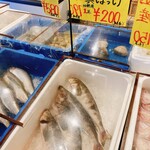 シハチ鮮魚店 北24条本店 - 内観