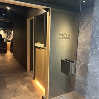 大阪鉄板焼き 神戸牛 TATARA - 